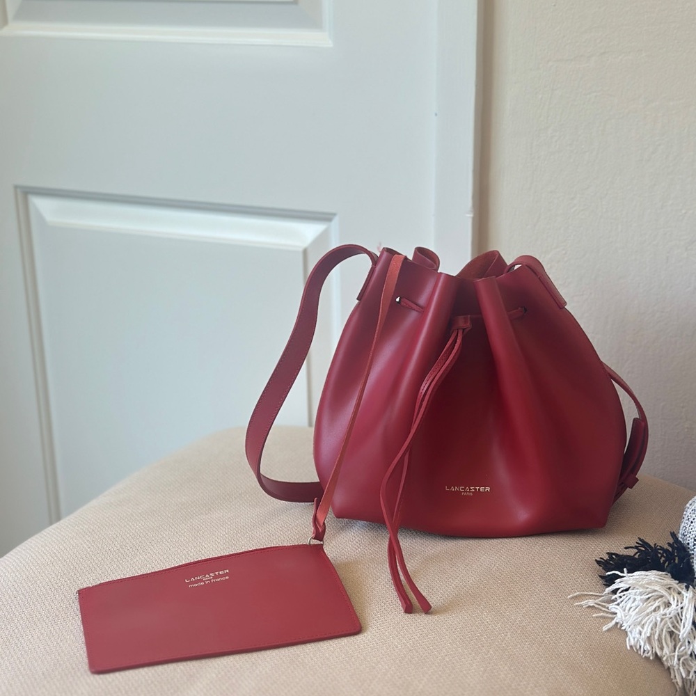 Lancaster Red Shoulder Bag and Pouch Set/ bucket bag